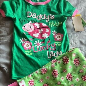 Kids Green and Pink 'Daddy's Little Lucky Lady' Pajama Set